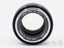 Afbeelding in Gallery-weergave laden, Not sold out, email how to order | Canon FD 55mm 1.2 chrome nose