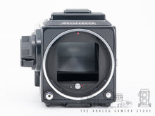 Load image into Gallery viewer, Soon for sale| Hasselblad 501c + CF 60mm 3.5 + A12
