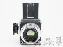 Load image into Gallery viewer, Hasselblad 500CM + C 80mm 2.8 T* + A12(CLA) + 42218 screen
