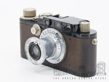 Load image into Gallery viewer, Leica III (Model F) Black Paint + Elmar 50mm 3.5
