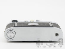 Afbeelding in Gallery-weergave laden, Leica M2 + CLA
