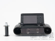 Load image into Gallery viewer, Leica M2, 1961 | READ
