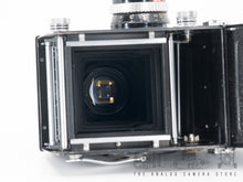 Afbeelding in Gallery-weergave laden, Soon for sale | Rolleiflex wide
