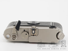 Load image into Gallery viewer, Soon for sale | Leica M6 classic 0.72 Titan
