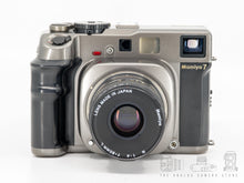 Load image into Gallery viewer, For sale after CLA | Mamiya 7 + 80mm 4.0 SET
