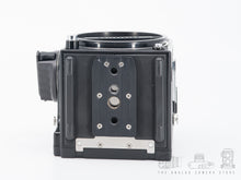 Load image into Gallery viewer, Hasselblad 503CW body black | 3200 ISO | BOXED
